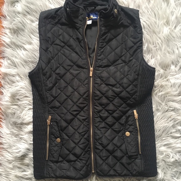✨SALE✨ Francesca’s Black Classic Vest - Picture 1 of 3